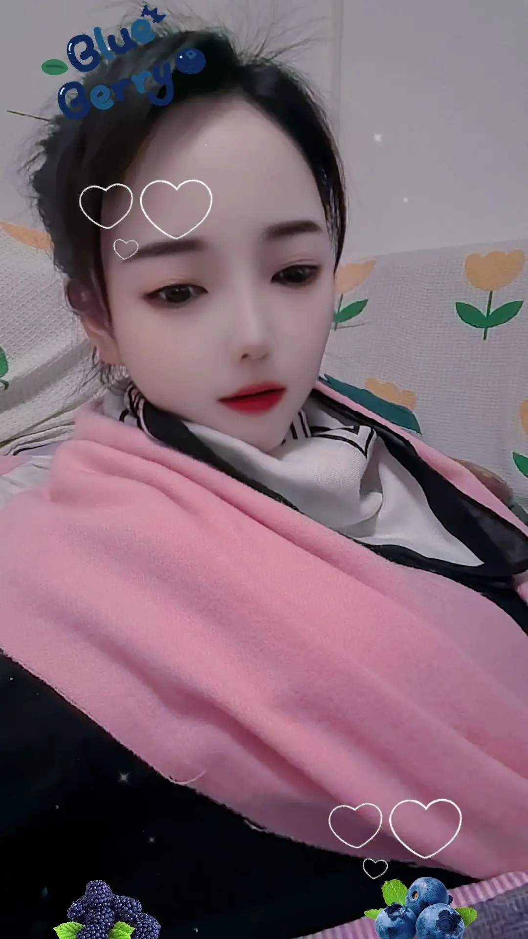 半生风雨半生寒，一杯浊酒敬流年，回首过往半生路，七分酸楚半分甜，岁月赠...