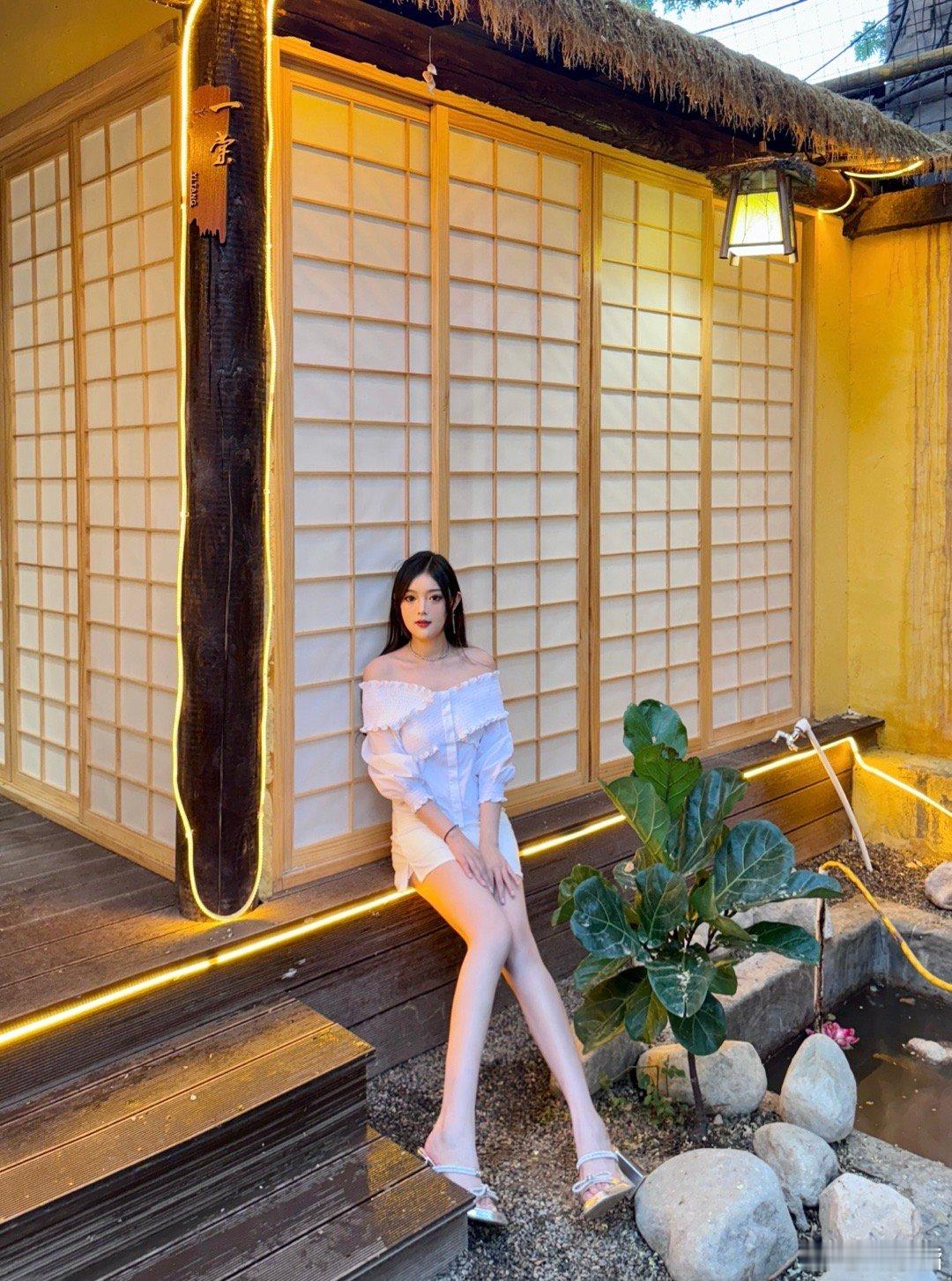 你说相逢自有时 可我只觉得枯木难逢春.  ​​​