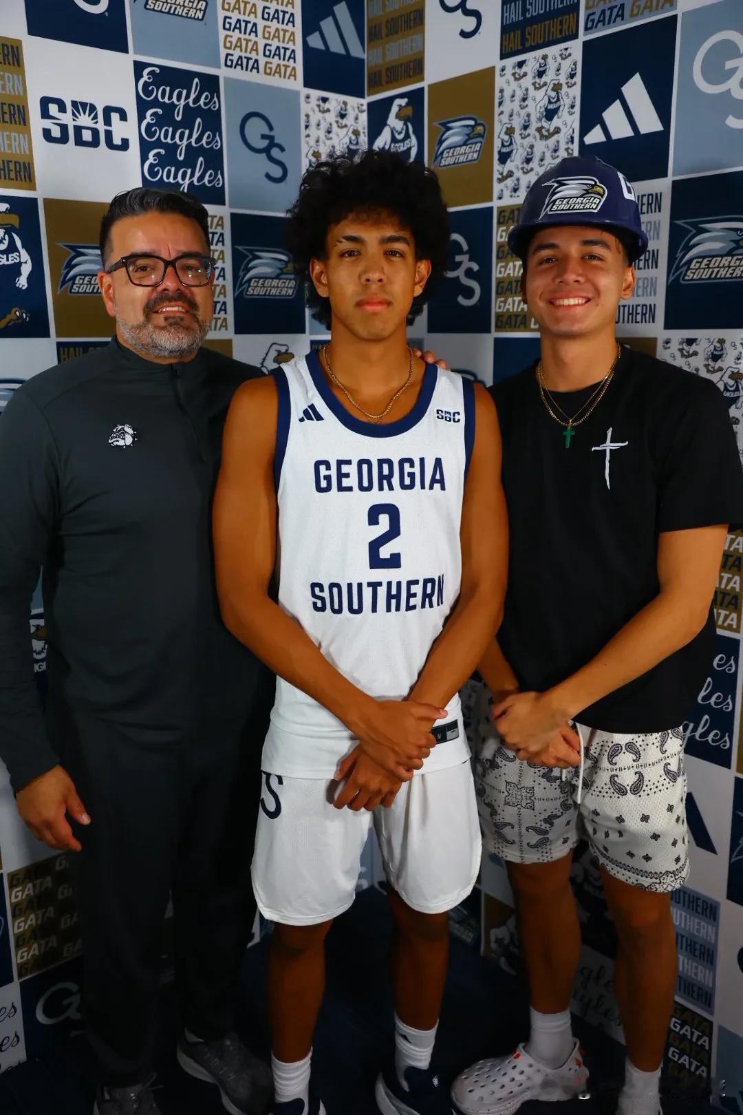 分卫Mason Fuentes访问佐治亚南方大学Georgia Southern