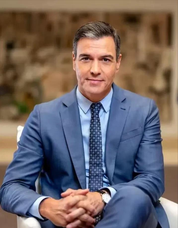 就在刚刚
西班牙宣布了

10月9日，西班牙众议院以178票赞成、169票反对和