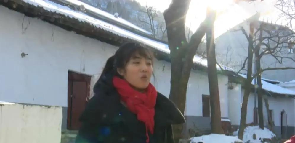 1998年，浙江一5岁女孩被寄养到陕西一个农民家里。6年后，亲生父母强行把她领走