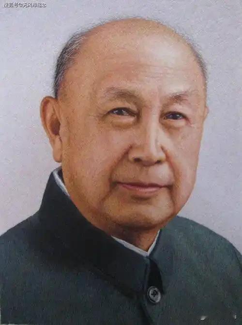 东风-61亮相引发美内部争论点错科技树多走很多弯路，载人航天我们选择宇宙飞船，美