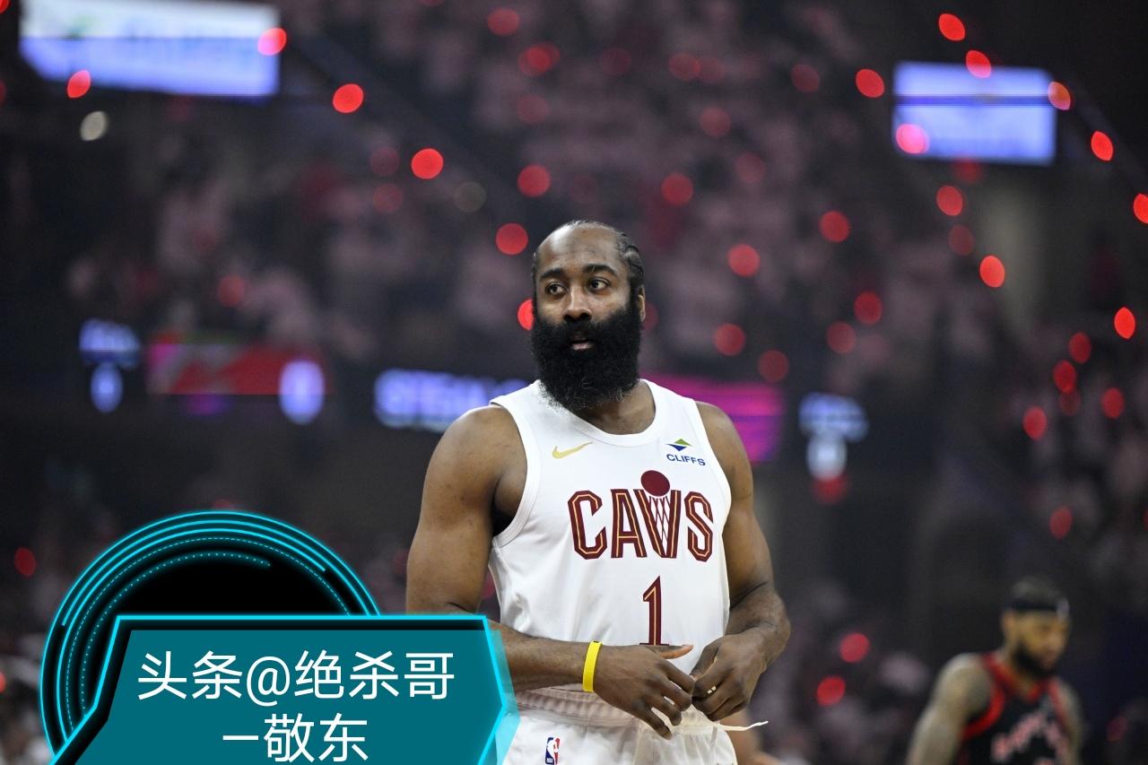 明天早上7.30分骑士主场迎战猛龙的抢七大战隆重开场。
   登哥职业生涯目前经