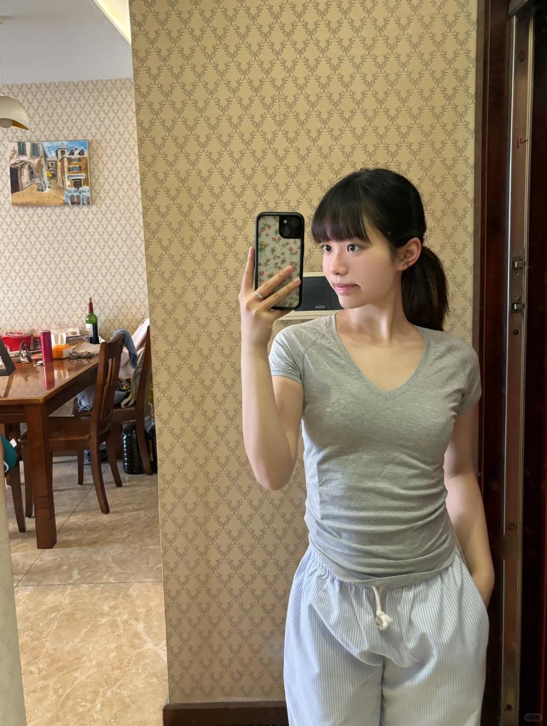 真的显腿长 又很日常慵懒