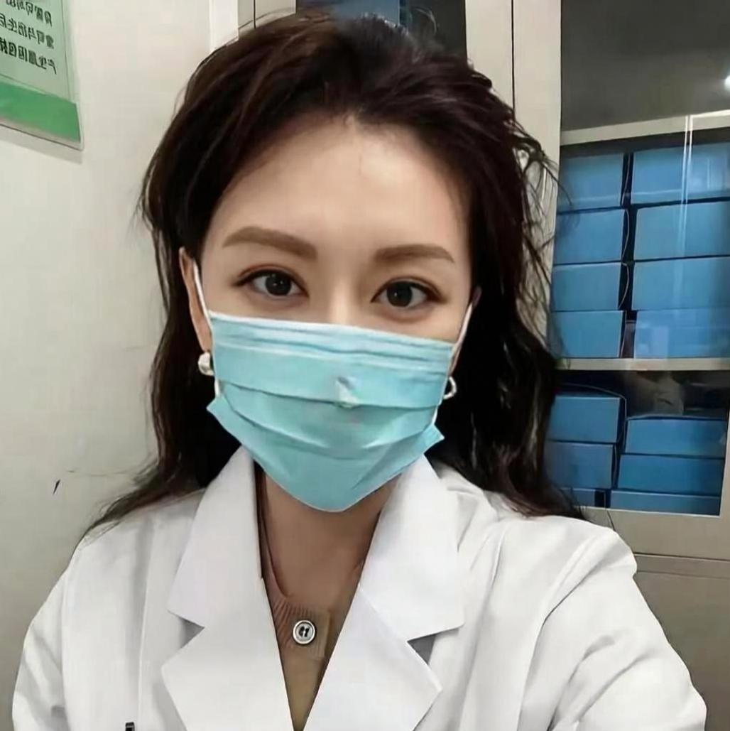 谁能想到，住院输液还能遇见这么温柔的心动！
 
男生输液时想搭讪护士，姑娘一句“