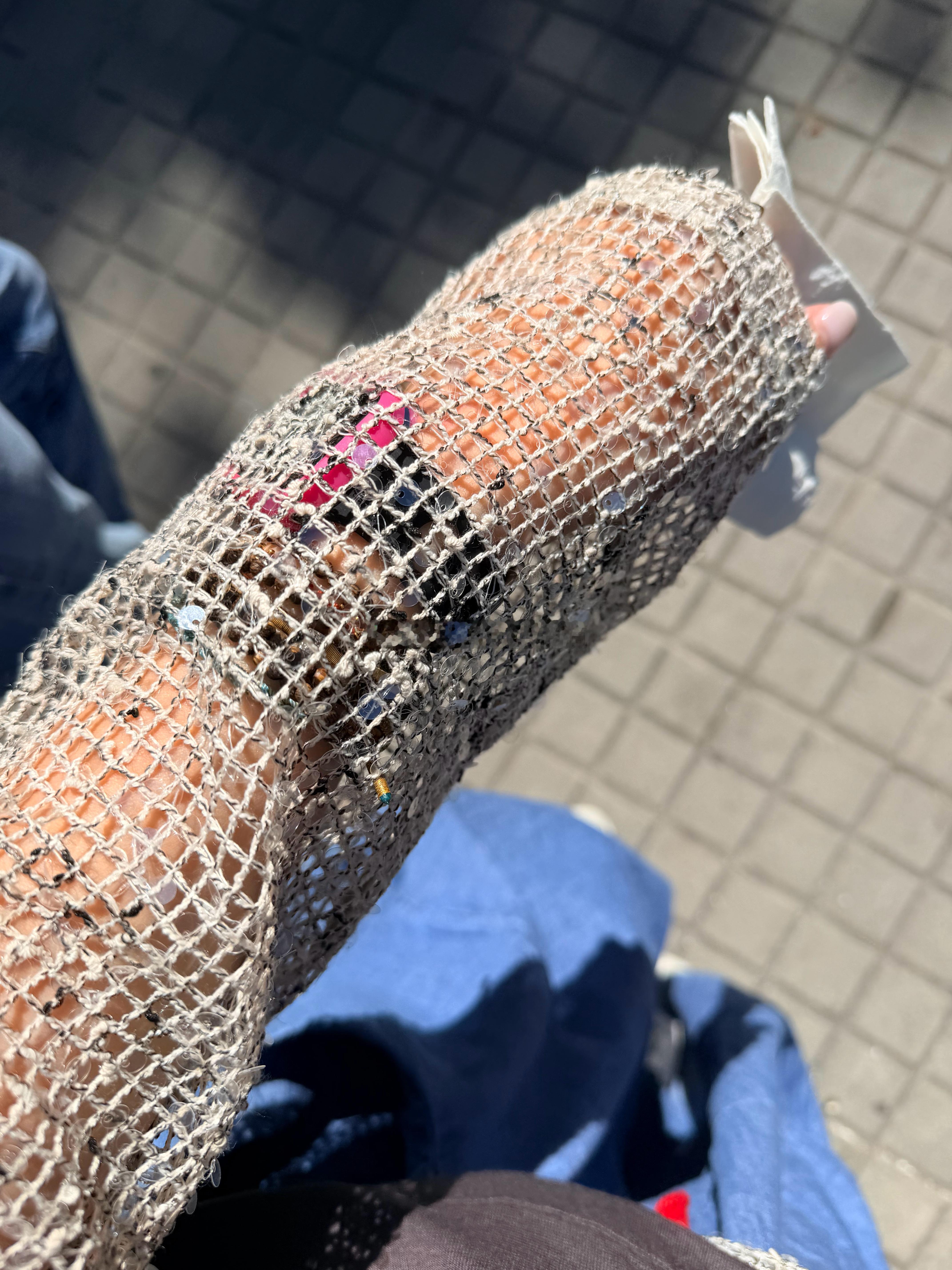 又去学校了今儿有烹饪公开课让家长参与我穿了半个渔网兜