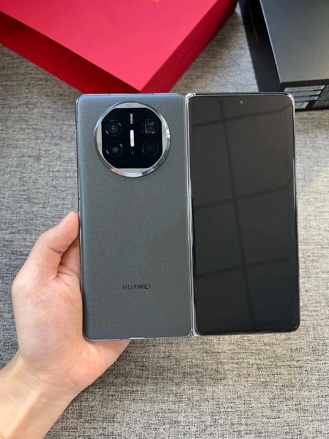 挖槽，这两台商业大佬们的御用机器安全等级拉满了，华为和OPPO用教科书级别的方式