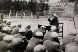 1993年，"狼牙山五壮士"幸存者葛振林意外得知，中央军委发给他的金质勋章竟然被