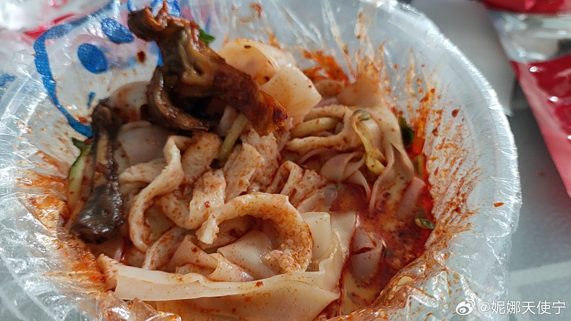 健康的工作餐，没有偷同事的两口香…… 