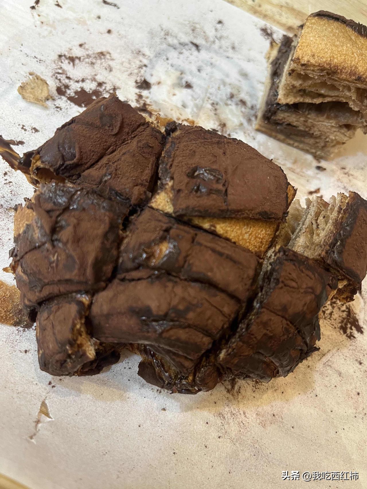 女孩你可以大胆去再次提出需求
记录一个生活的小细节。
和男友来爱达乐吃面包，一个