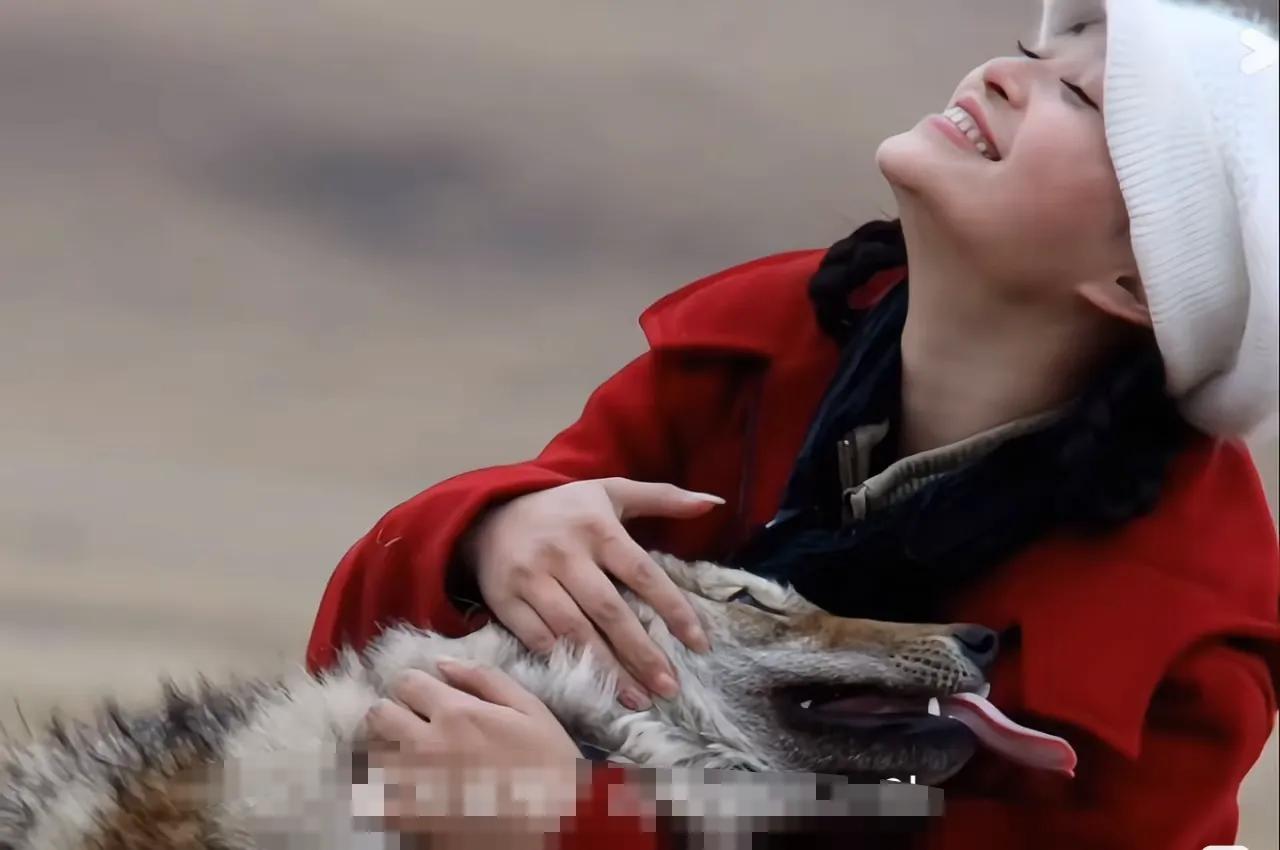 李微漪收到粉丝留言：“老师，我是你和格林的七年粉，想被回复一下，哪怕一个好字也行