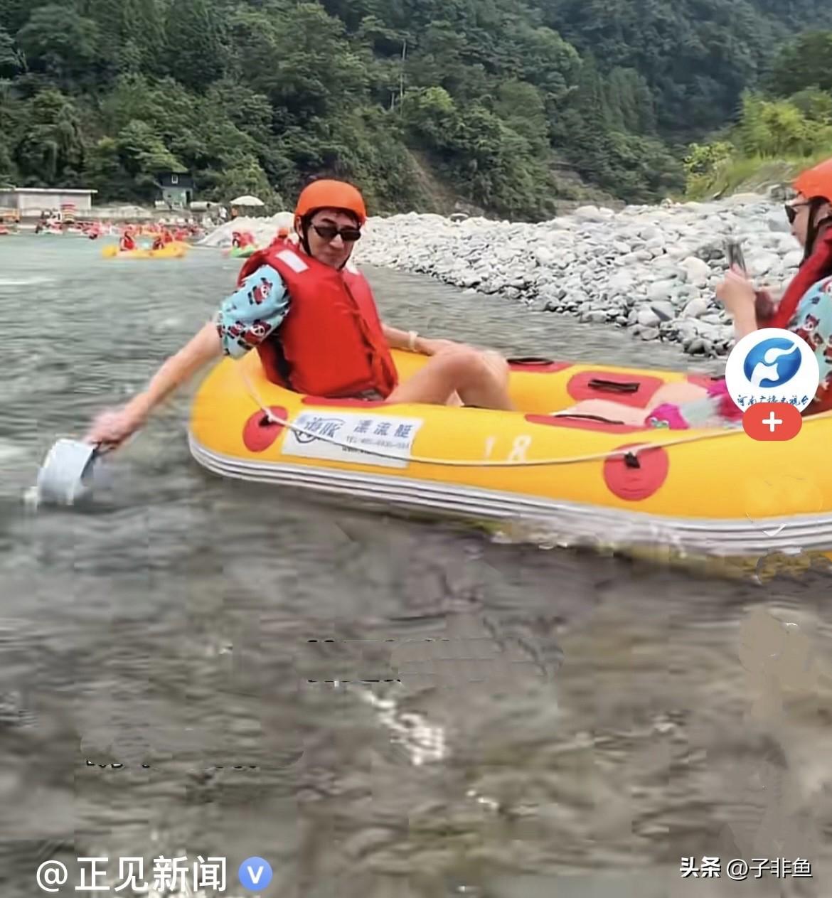 近日，四川都江堰虹口漂流，夏日玩水现场热闹爆棚，一位小姐姐偶遇林更新，一眼认出他