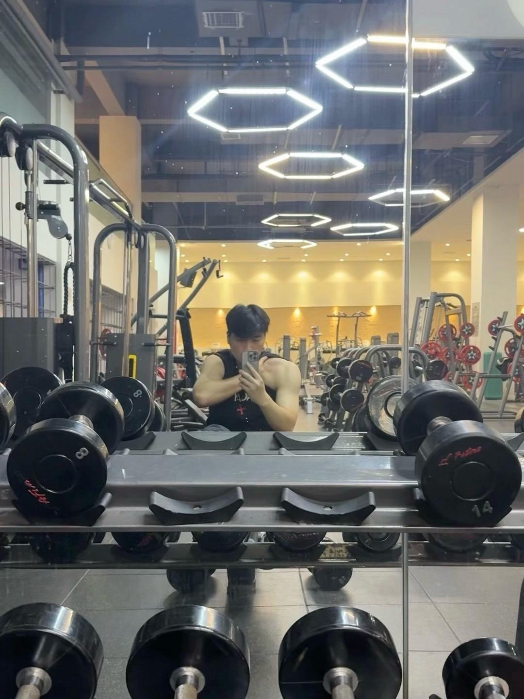 我一直在哭。