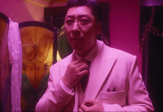 不知道 张子贤舞姿很曼妙 张子贤跳舞太上头了，他那种明明很努力但又完全不在节奏上