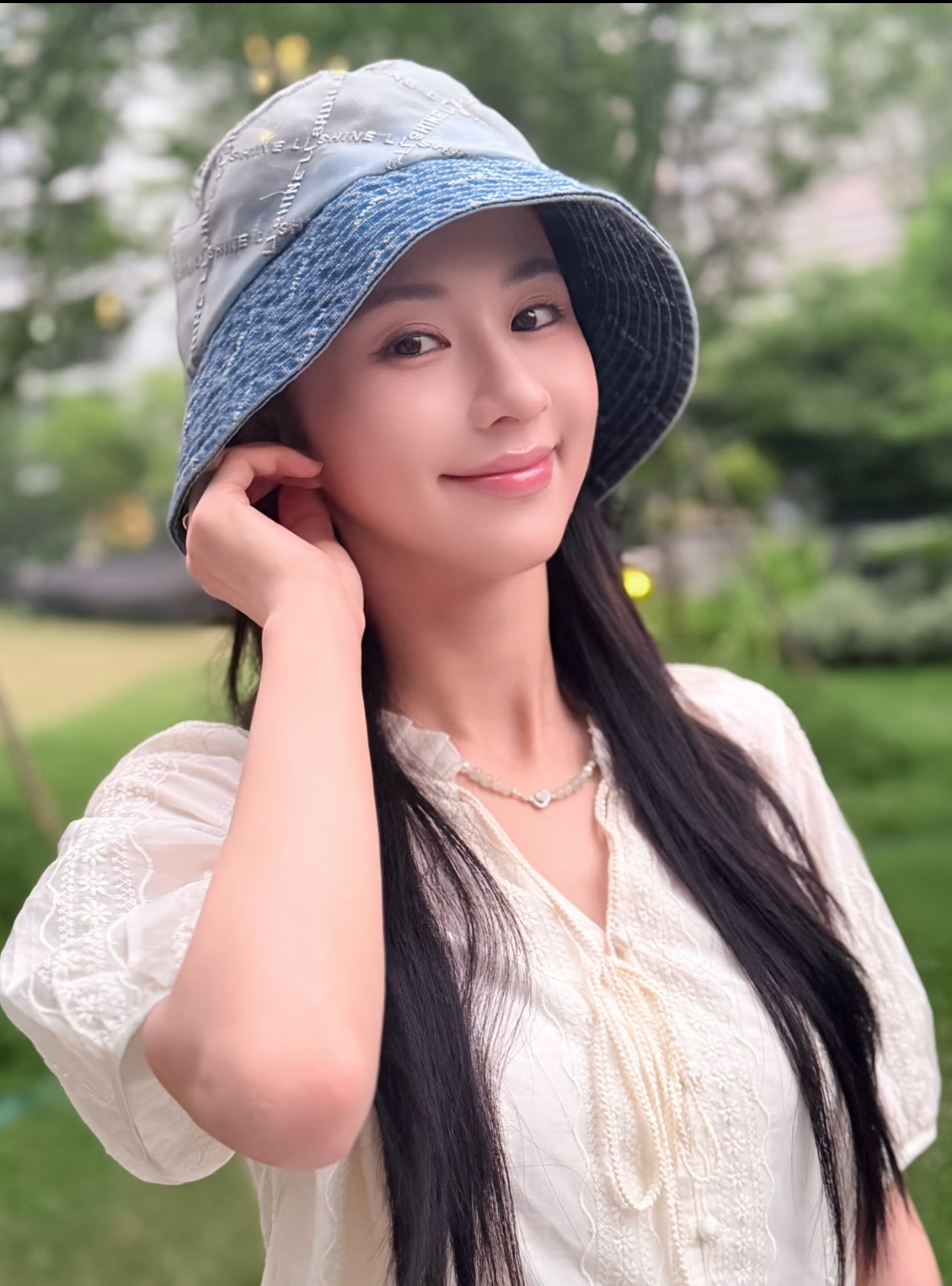 关芯 说给关芯听 芯芯大宝贝，我爱你，让我一口吃掉你好不好？你说，好。嘿嘿嘿，你