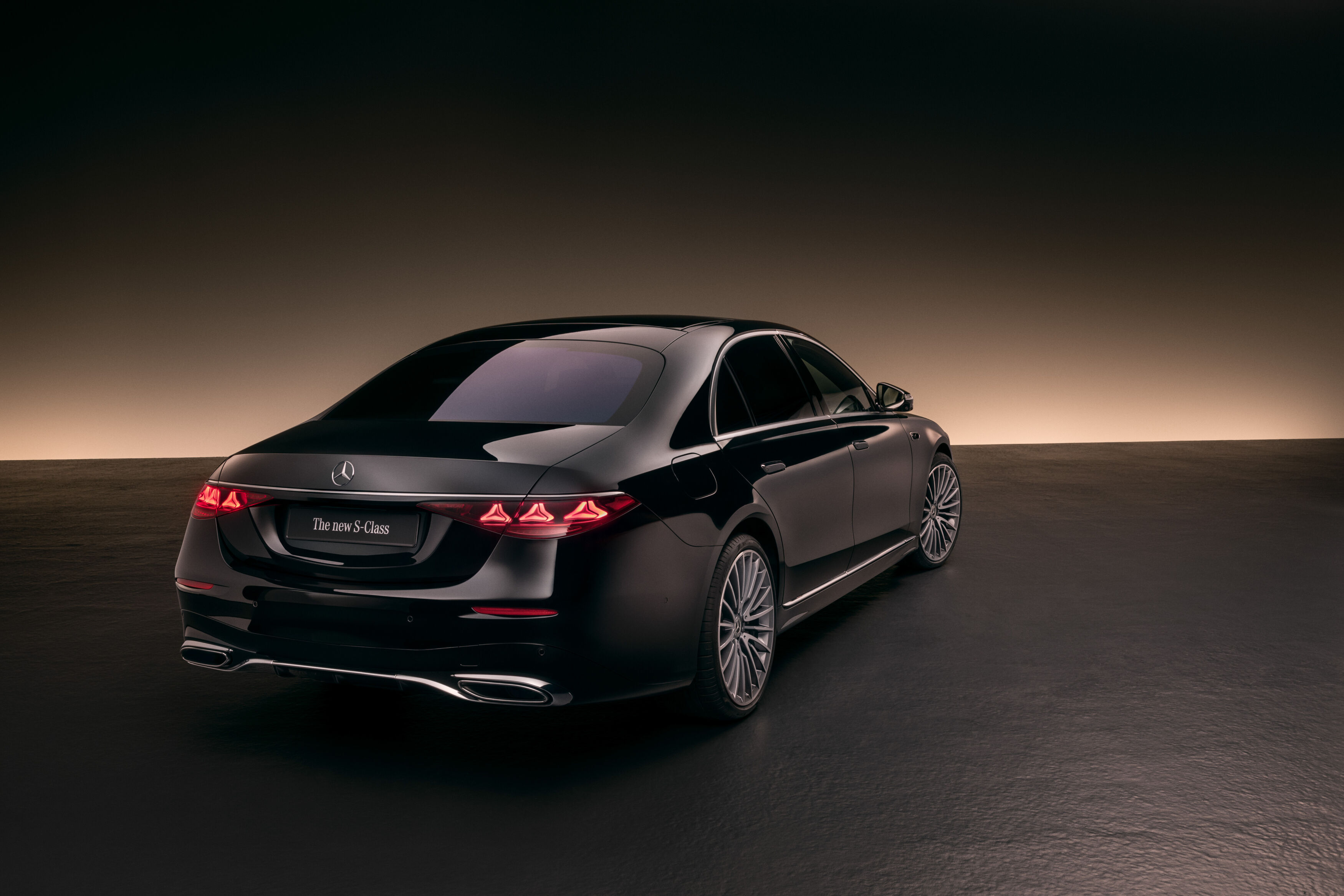 新轮圈不错，尾灯说明，只要工艺到了，怎么设计都好看。 