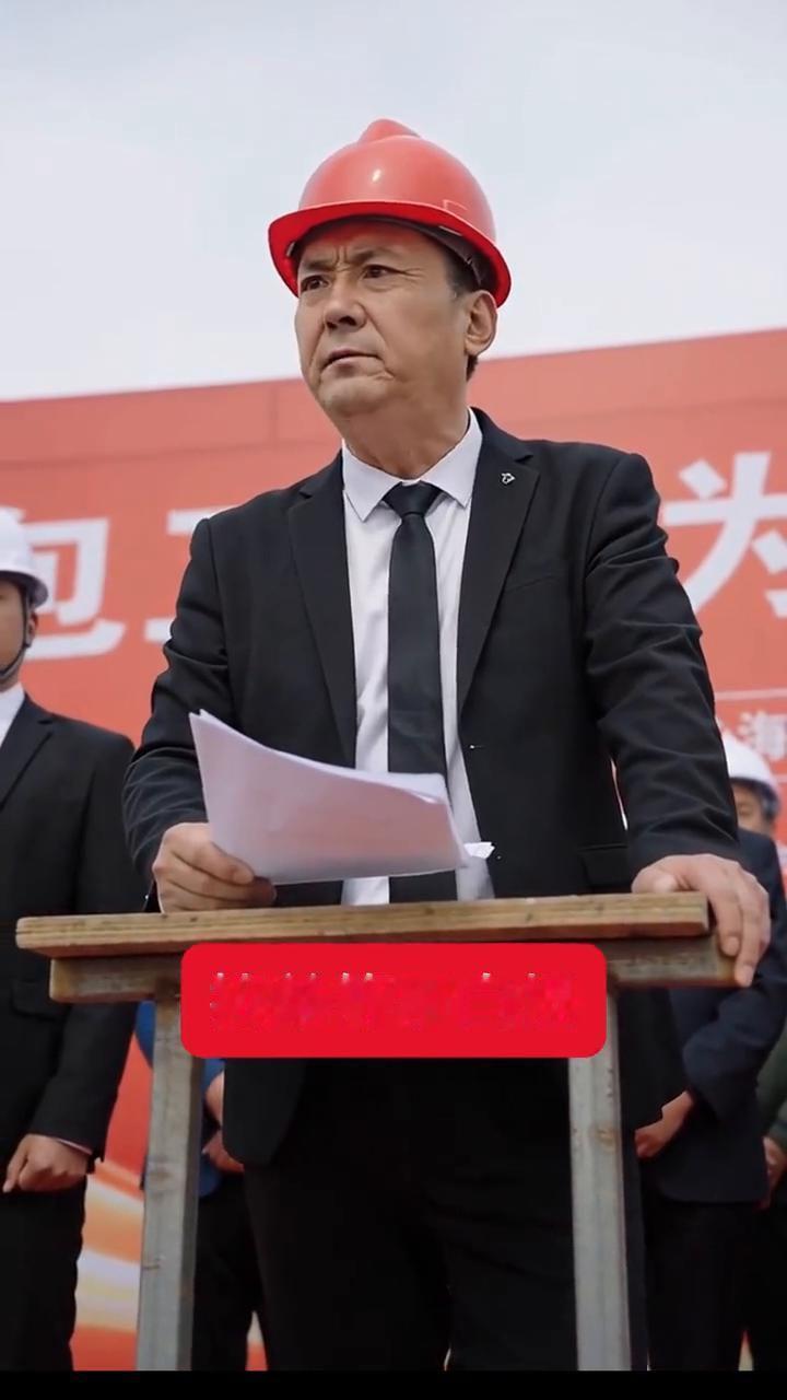 远离工程，保住小命。
在现在的工程圈，进场就是填坑，接单等于自埋。你图人家那点利