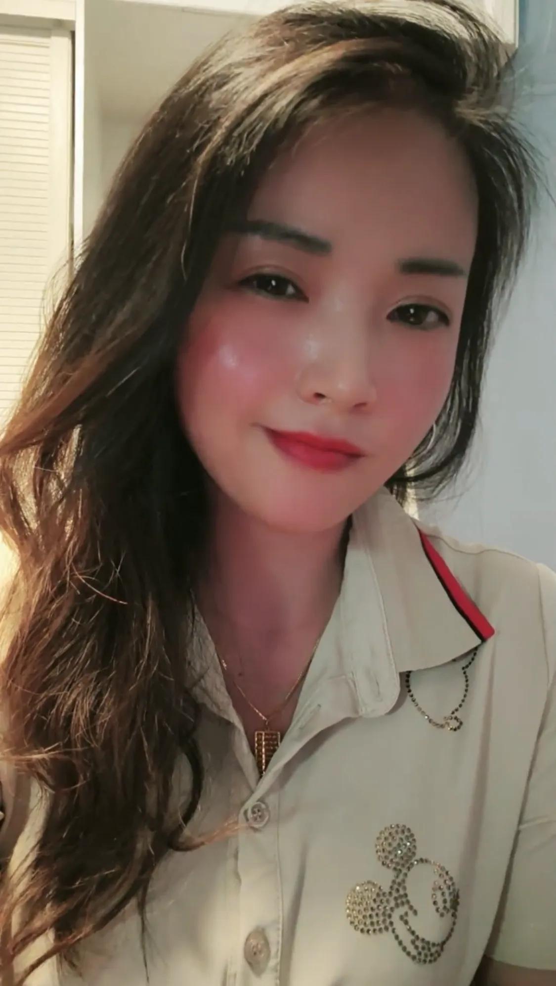 上头了，沉默了，脸红了，眼也红了，将所有的一言难尽，一饮而尽！

后来才知道，能