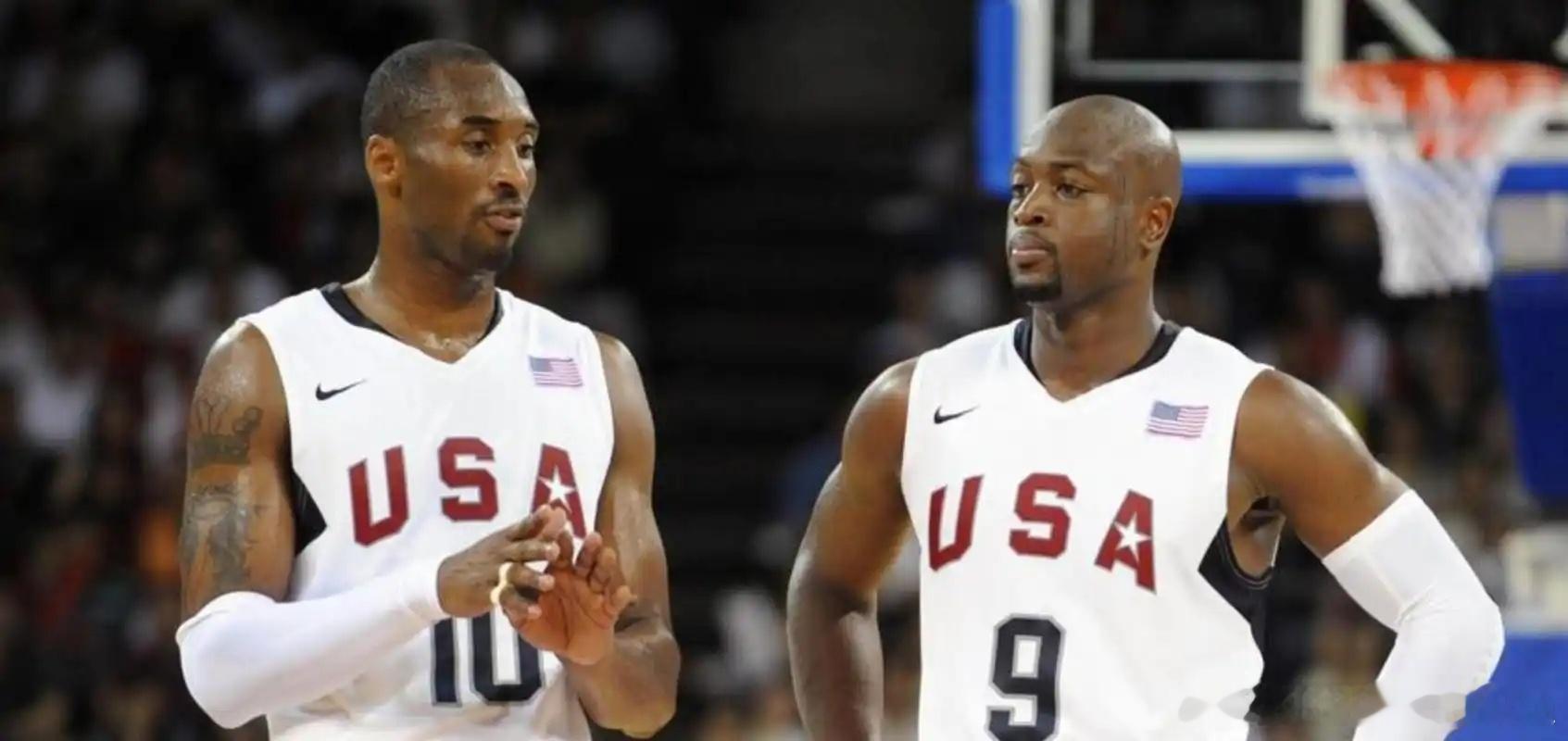 【韦德坦言科比退役后，自己失去了追赶的目标】近日，NBA 传奇球星德维恩・韦德做