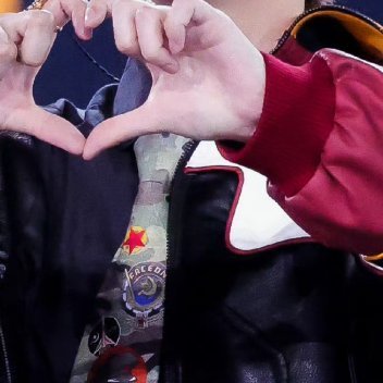 0000  幸运，从不是偶然降临，每一步都有意义，你所做的每件事，都孕育着未知的