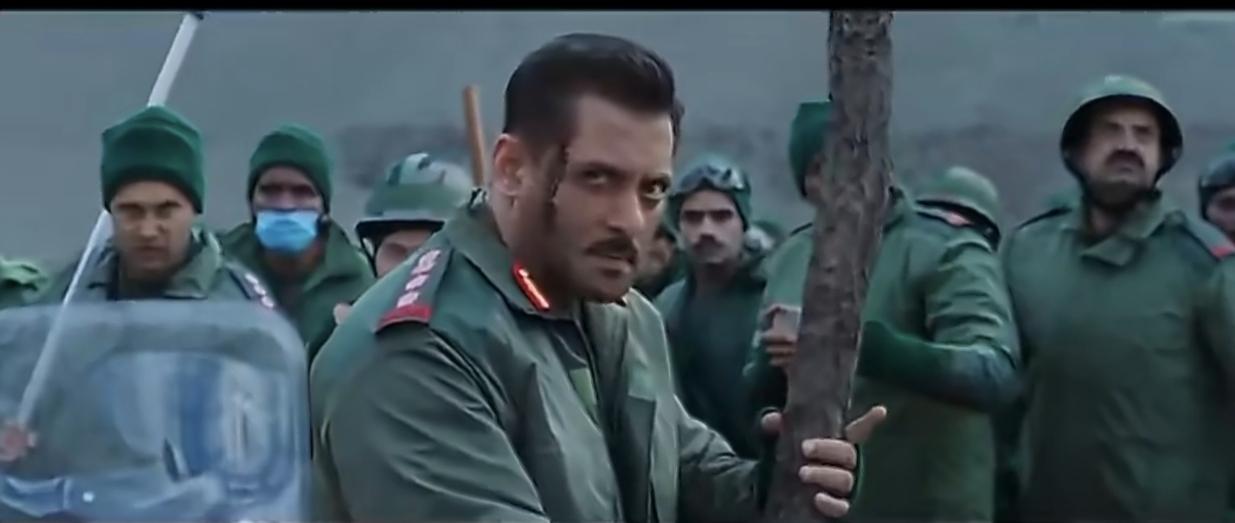 印度人意淫的电影《加勒万河谷》，又是以一敌万的老套路，比国内的抗日神剧有过之而无