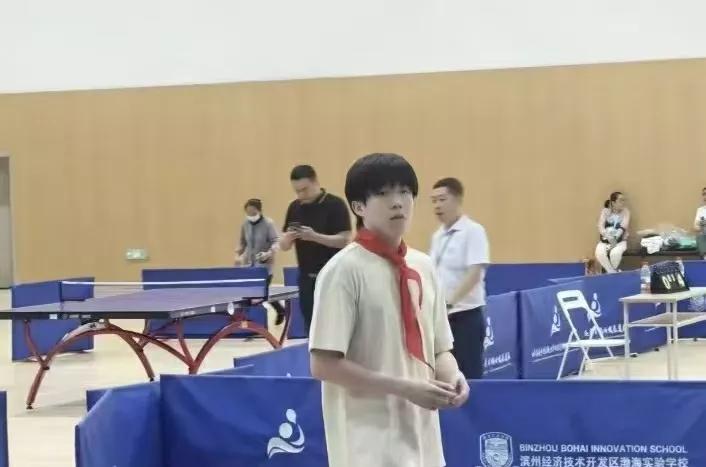 笑不活了！王楚钦与献花小女孩互动超有爱

家人们谁懂啊！近日一则王楚钦与献花小女