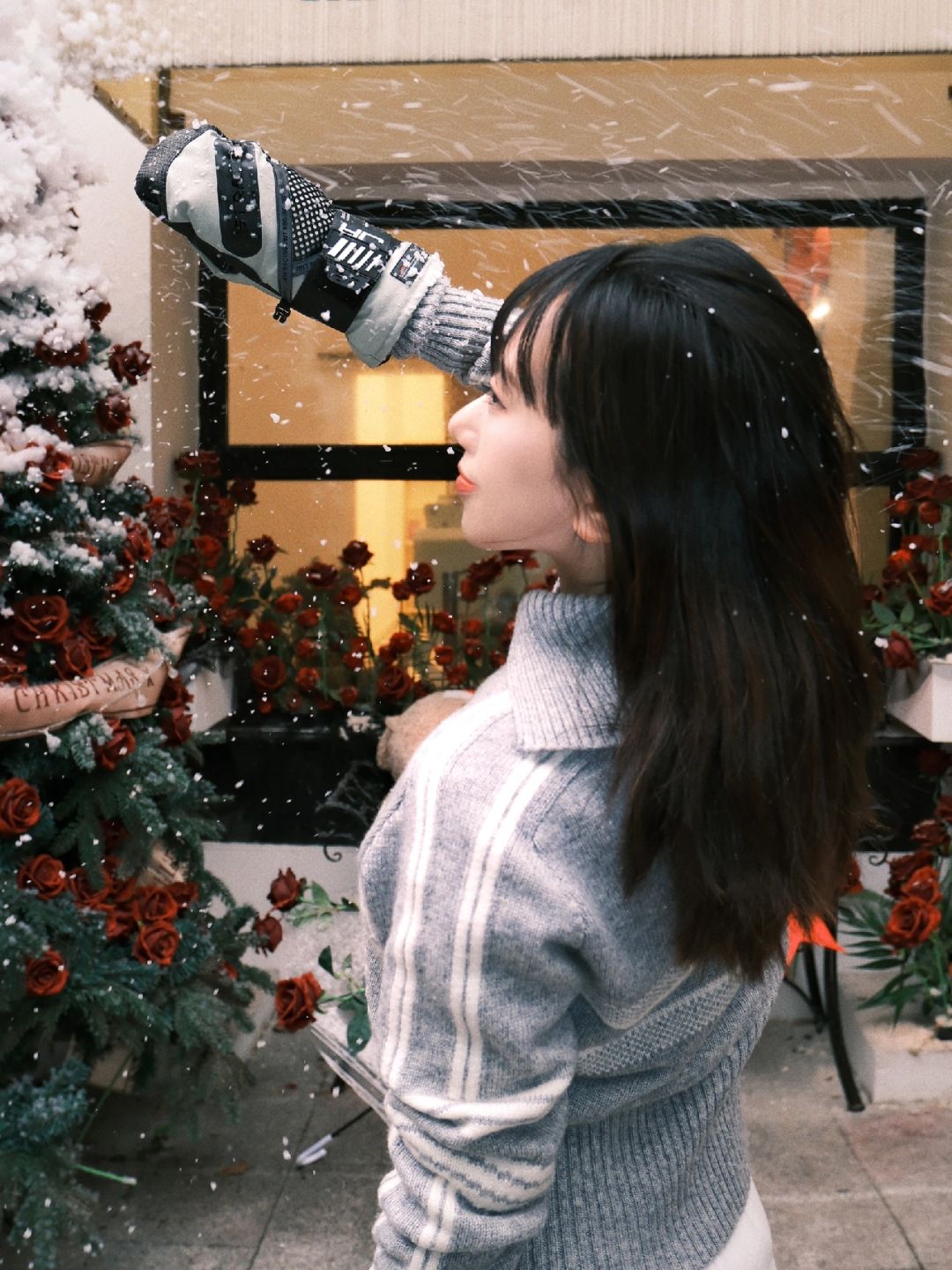 南方小土豆对滑雪的执着！手套太可爱了