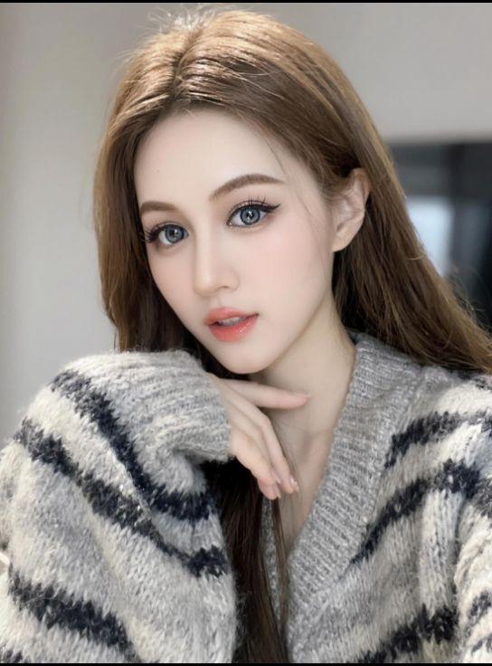每天不忘一件事，就是贩卖美丽。
