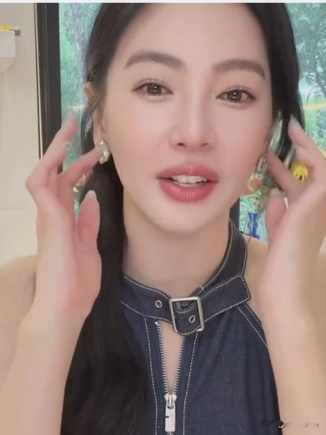 张雨绮回应“姐弟恋”：不是偏爱小的，是同龄的实在不“争气！

张雨绮终于正面回应