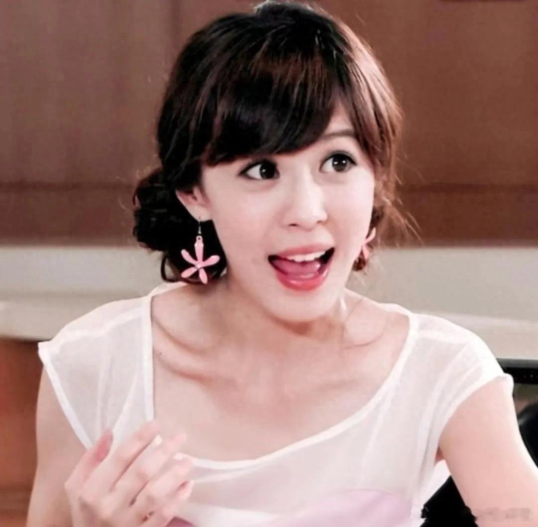 曝李金铭怀孕 “美嘉”李金铭被曝怀孕？消息一出，网友集体瞳孔地震：啥情况，单身人