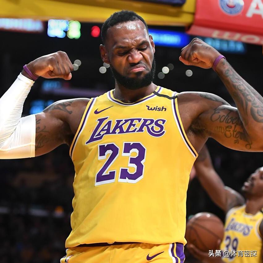 网友：詹姆斯给了NBA狠狠一击！
Shams报道詹姆斯要缺席新赛季开局近1个月，