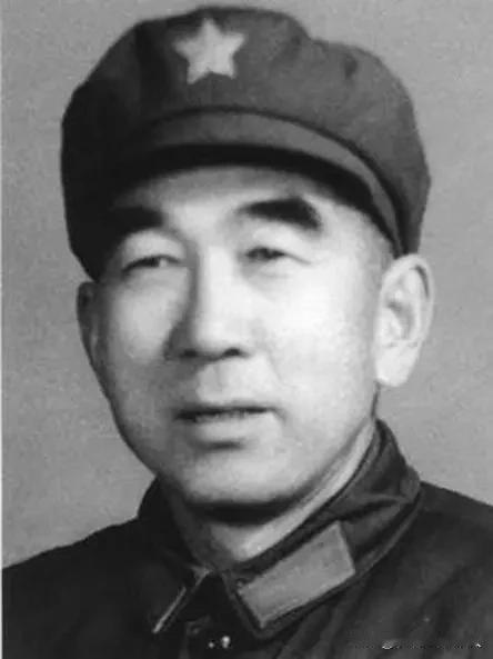 马兆文曾任南京军区装甲兵副司令员


马兆文（1918—1978.12）荣成东山