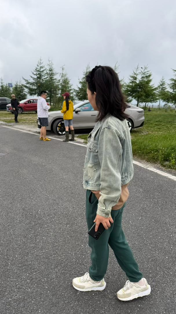 来MG07试驾，大姐看上了MG07说颜值真不错，现场来问车mg07 神农架·神农