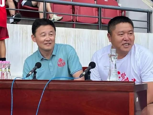 孙继海：我是说过中国人不适合踢球，但后面还有至少达到日韩高度.但是又如何解释日韩