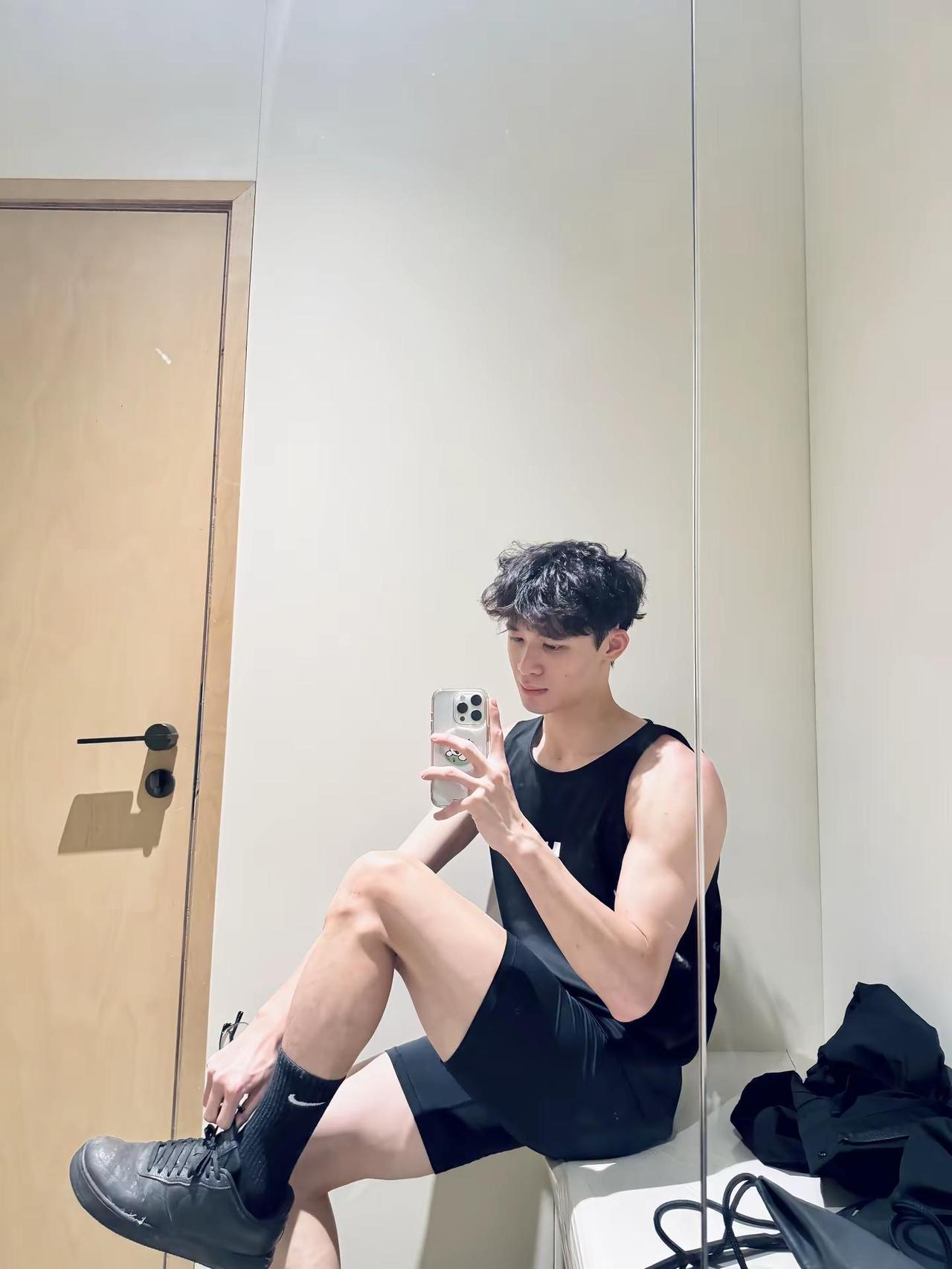 不知道哈，反正我的身材很美妙