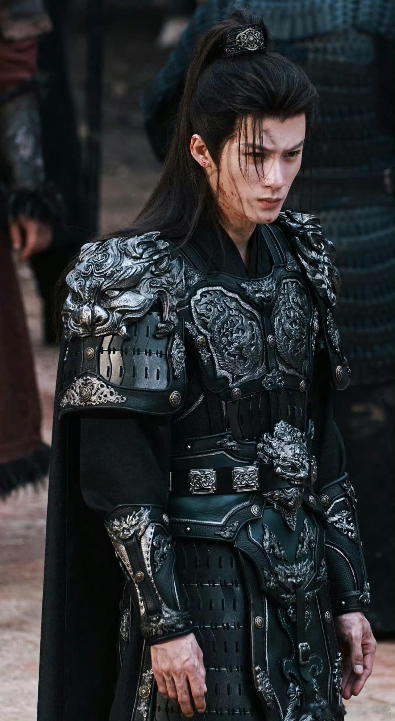 檀健次《何不同舟渡》新剧路透，氛围感拉满