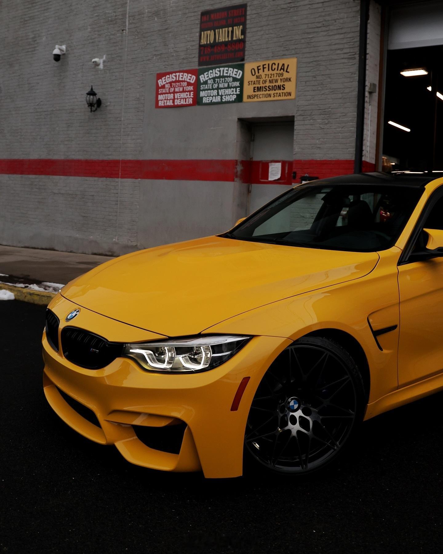 2018 BMW M3BMW Individual Speed Yellow 