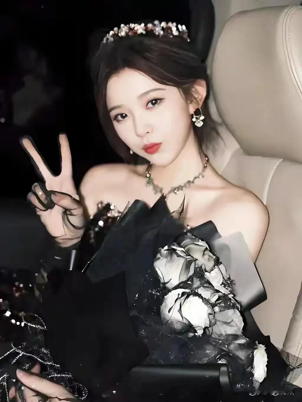 3000万粉丝大网红被举报偷税漏税后封号并处以罚款滞纳金400多万元。重庆市税务