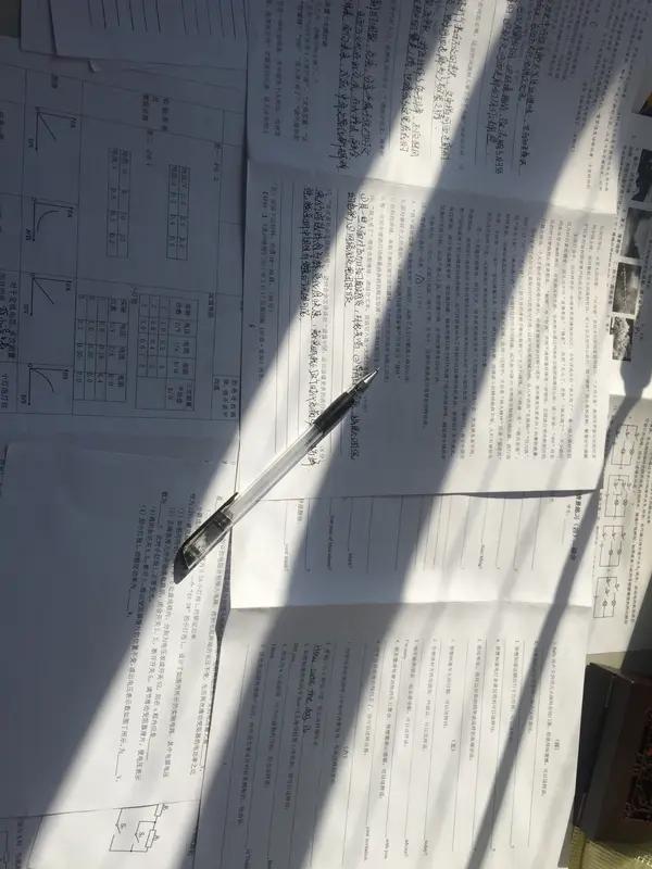 AI 代替老师批改作业吗 我不支持用AI代替老师批改作业。虽说AI批改作业效率高