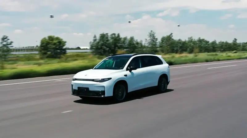 【零跑C10答网友热门问题：五连杆和多连杆后悬架有什么区别】日前，零跑汽车发布了