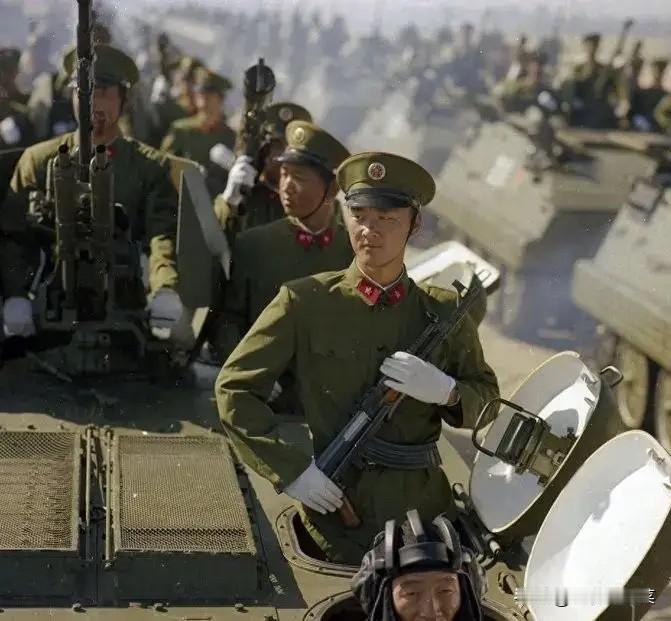 美国打残了很能打的日本，从此立威于世界。

苏联（俄罗斯）打赢了很能打的德国和日