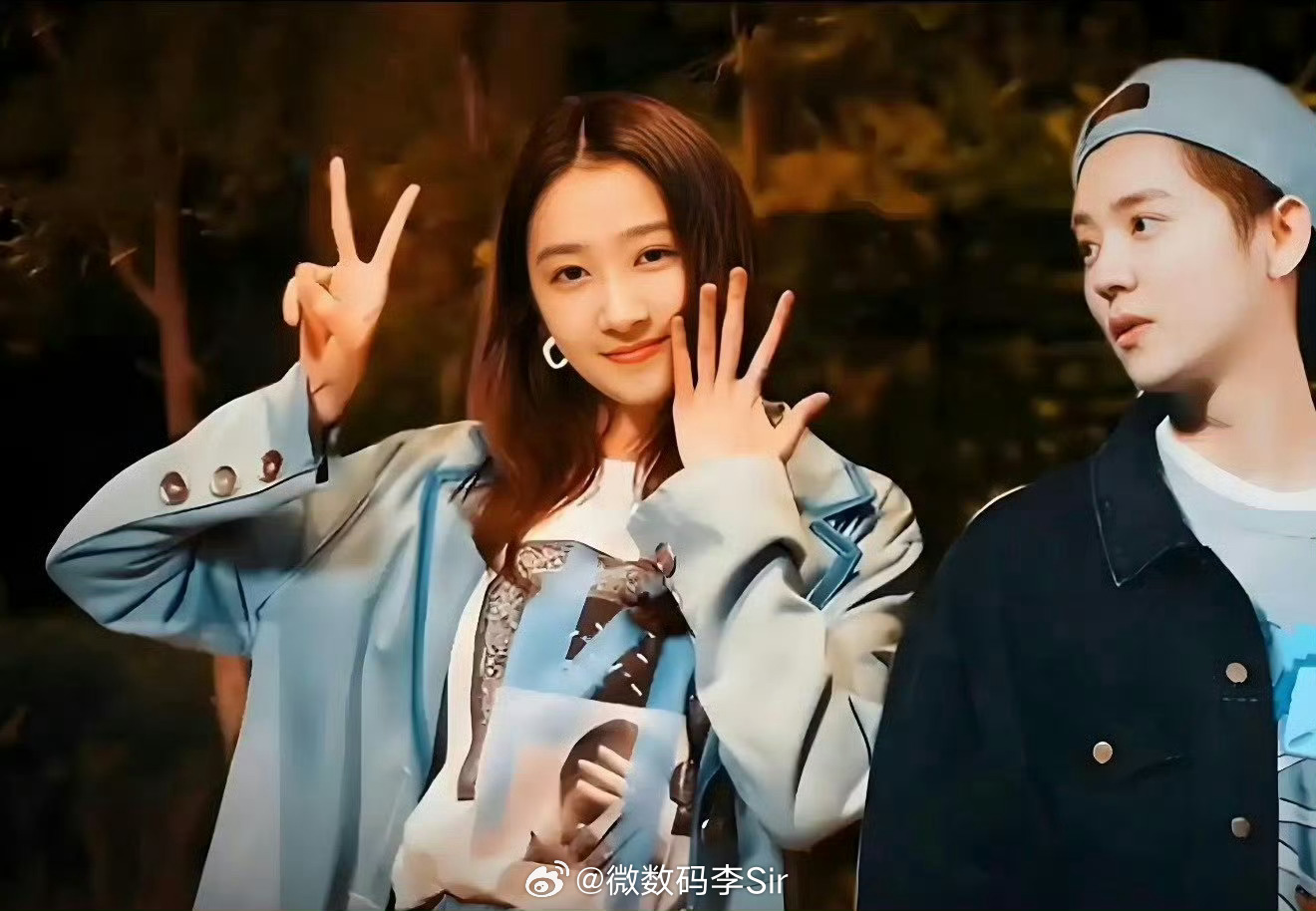 鹿晗 关晓彤他俩本来也没分手吧何来的复合？