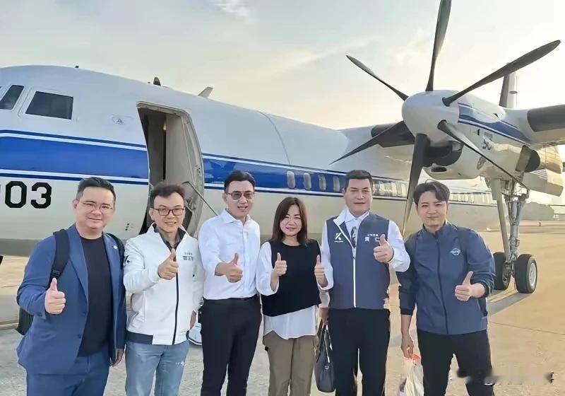今日国民党防务委员会一行登上太平岛！
     台立院防务委员会委员一行，今天搭