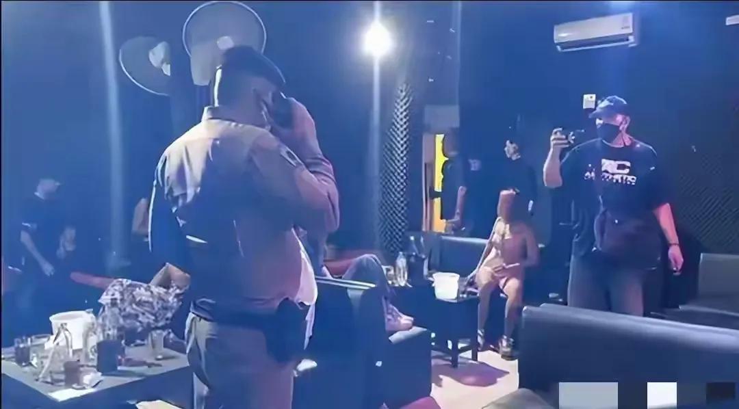 泰国酒吧血案反转！中国男子自称搞电诈后行凶，警方通报却出人意料
 
泰国警方通报