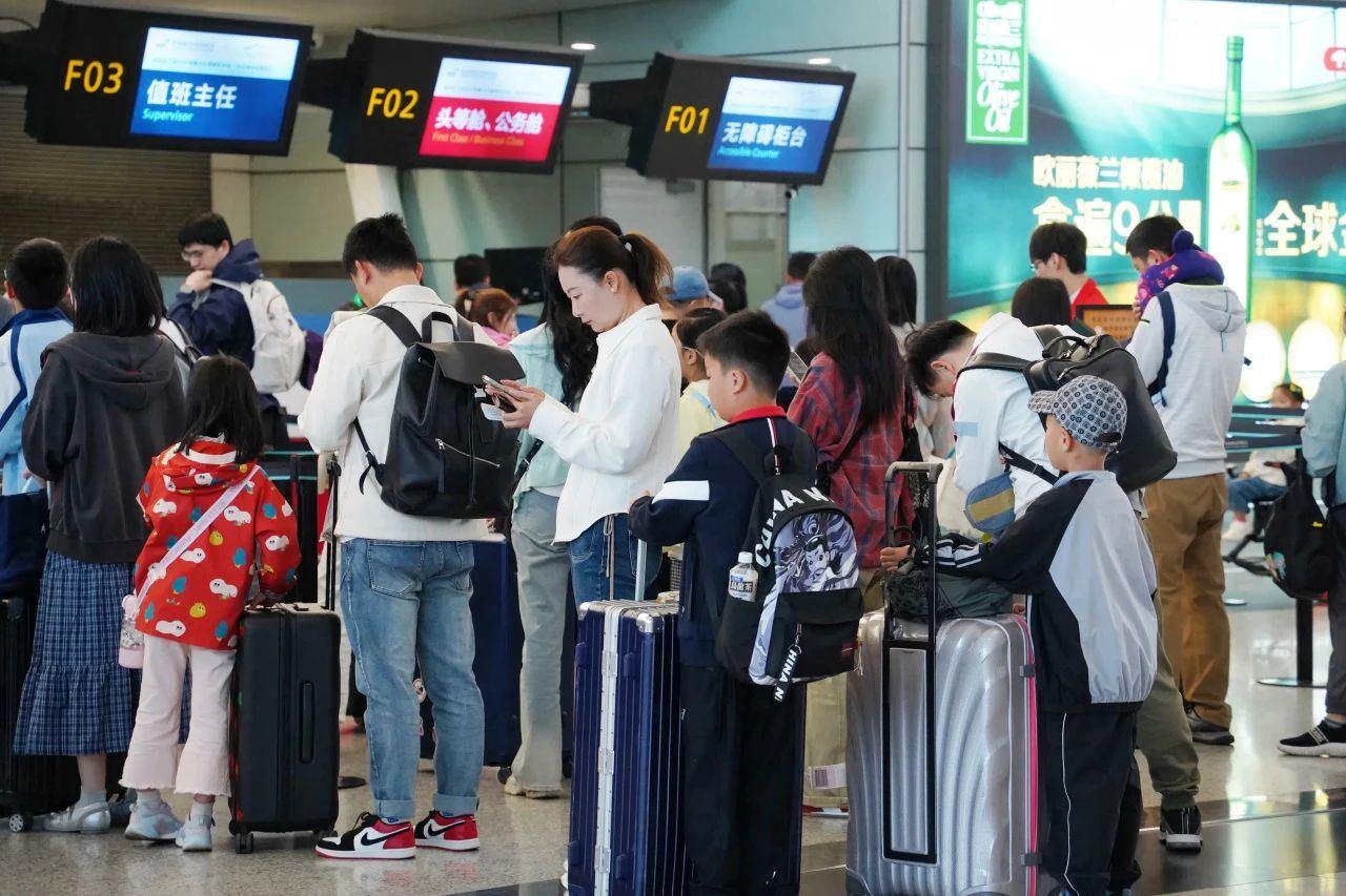 这个五一出行方式要变天！

不是因为高铁票不好买！

也不是因为油价涨了很多！