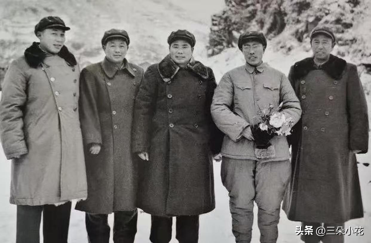 四平战后遭不公对待心灰意冷，刘亚楼谭政苦劝长达两小时仍留不住，这位东北猛将为何执