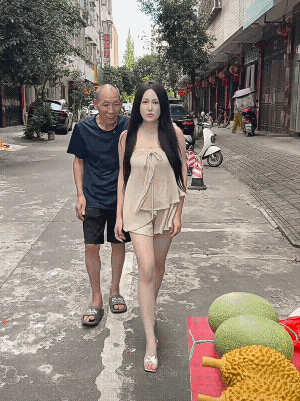 一桌水果全部都是塑料做的![捂脸]