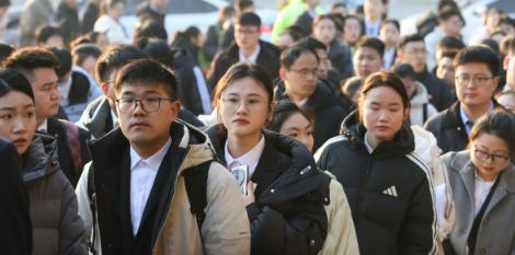 湖北高考复读生新规：2026还能复读吗？别被谣言骗了
最近刷到不少说2026湖北