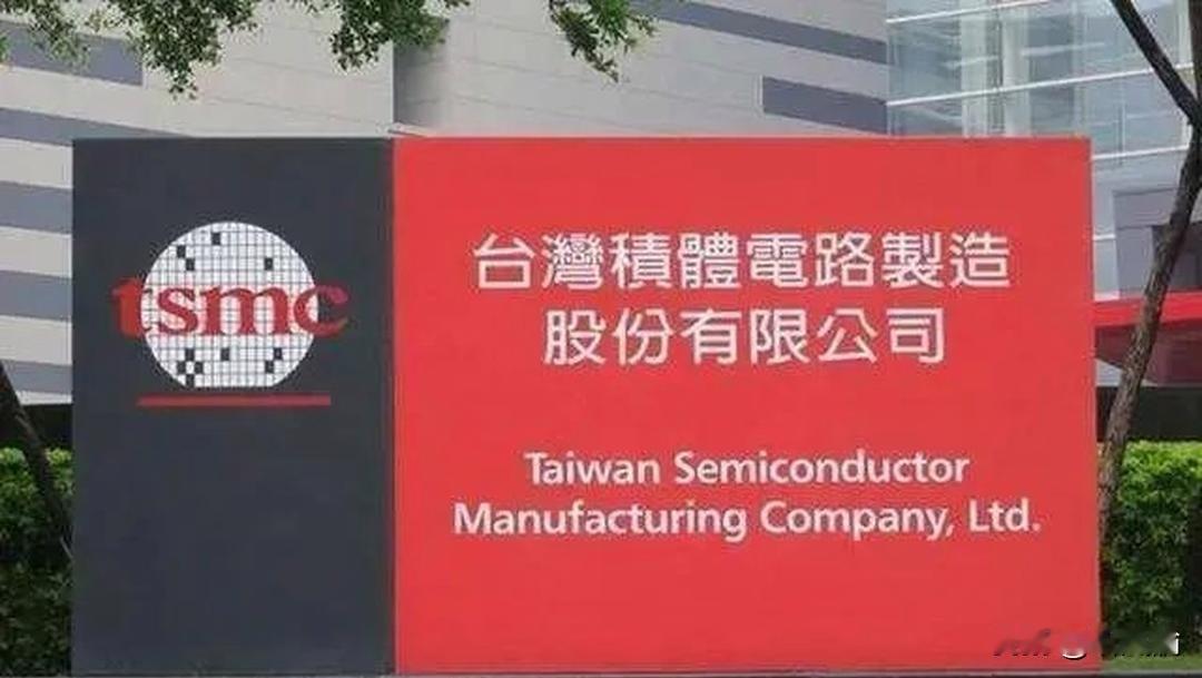 10月9号，中国商务部出了稀土管制新招，有两条规定厉害得很。头一条，只要里头有咱