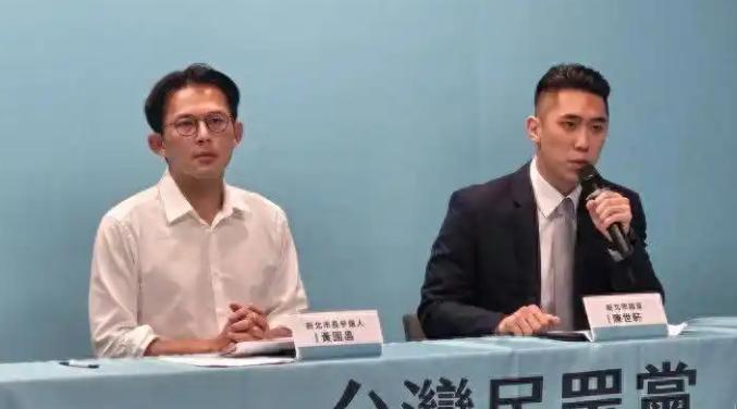 民众党主席黄国昌说，“台湾人不必承认自己是中国公民，但从文化和种族方面来讲，你的